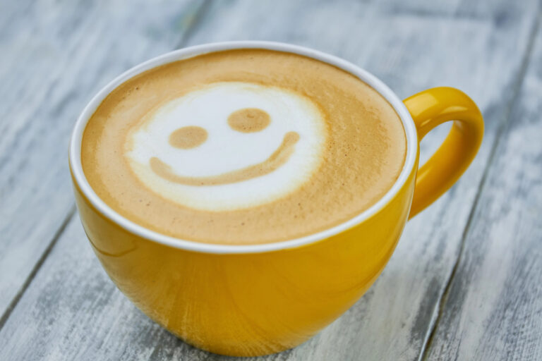 Latte Art: How to Draw a Smiley Face smiley latte art