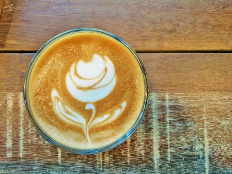 Latte Art: Rose rose latte art