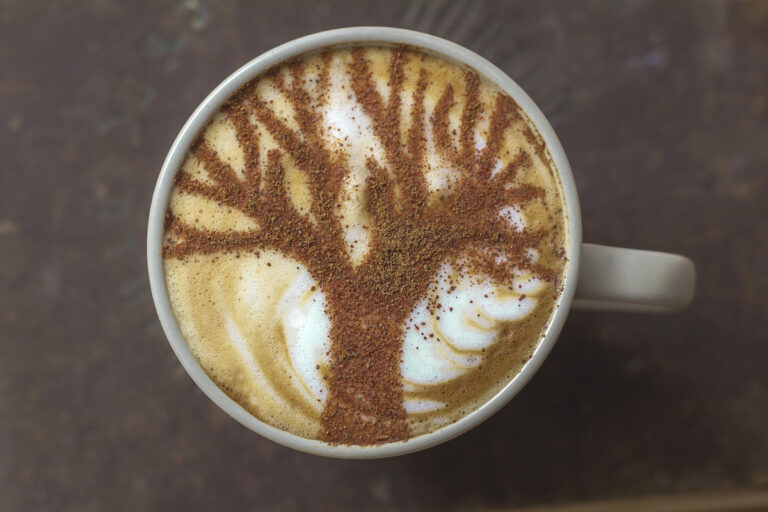 tree latte art